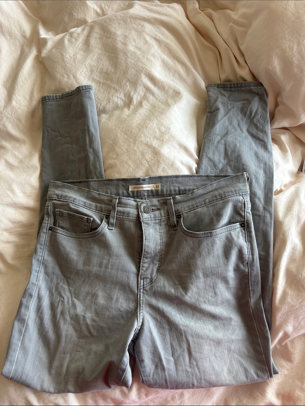 Levi’s Slim Fit women Grey Jeans